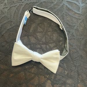 White Tuxedo Bow Tie